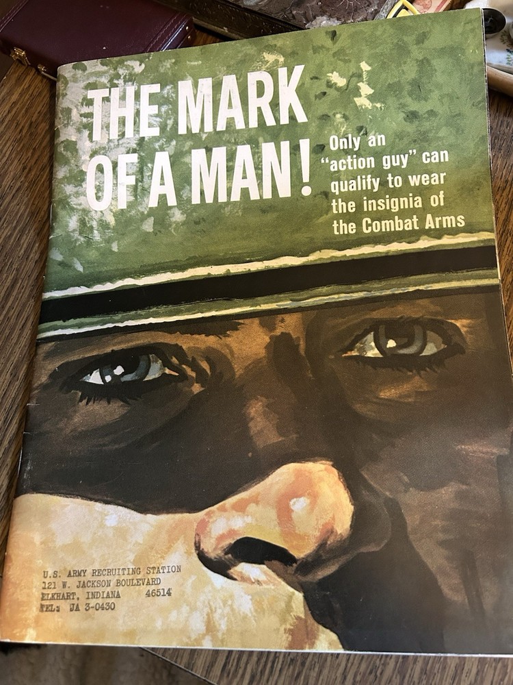 1964 US ARMY The Mark Of A Man Recruiting Brochure Rank / Job Description 31 Pgs