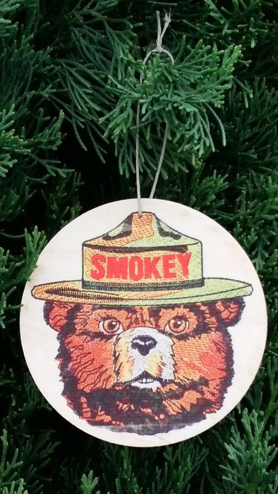 (3) SET OF 3 ASPEN WOOD ORNAMENTS (3″ DIAMETER) SMOKEY BEAR FOREST SERVICE SIGN