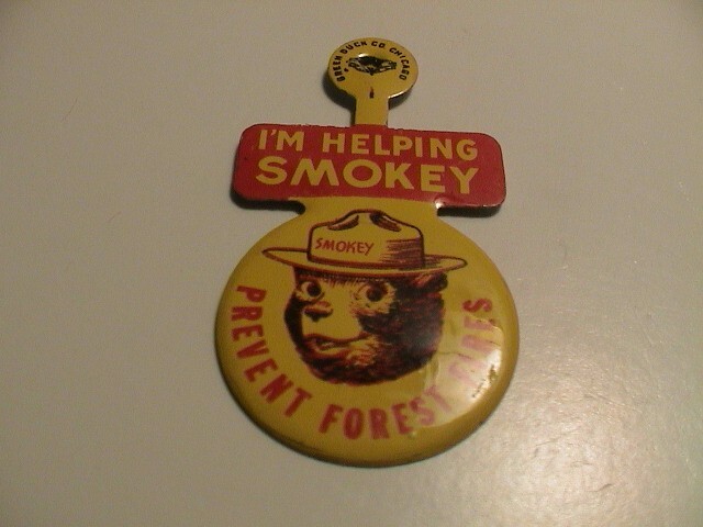 I’M HELPING SMOKEY BEAR PREVENT FIRES FOREST SERVICE YELLOW POCKET FOLDOVER PIN