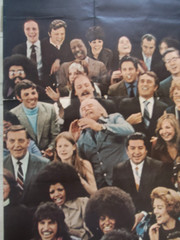 Vintage 1970 National Urban Coalition «Love. It Comes In All Colors» 48″ x 67″