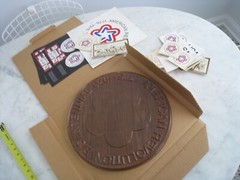 Vintage 1970s US Government Roundel Plaque – 1976 Bicentennial w. Stickers Kit