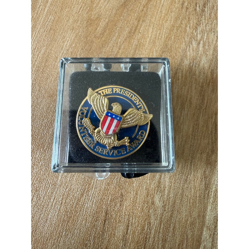The President’s Volunteer Service Award Pinback with Presentation Box