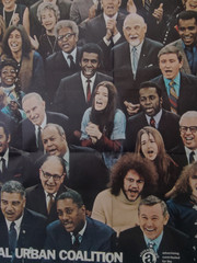 Vintage 1970 National Urban Coalition «Love. It Comes In All Colors» 48″ x 67″