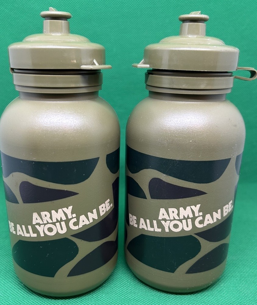 LOT OF 2 VINTAGE ARMY. BE ALL YOU CAN BE . Water Sports Bottles Advertising