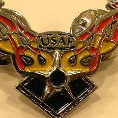 2005 US Air Force USAF Military WR Gunzelman Squadron Star Flames Pin Badge Art