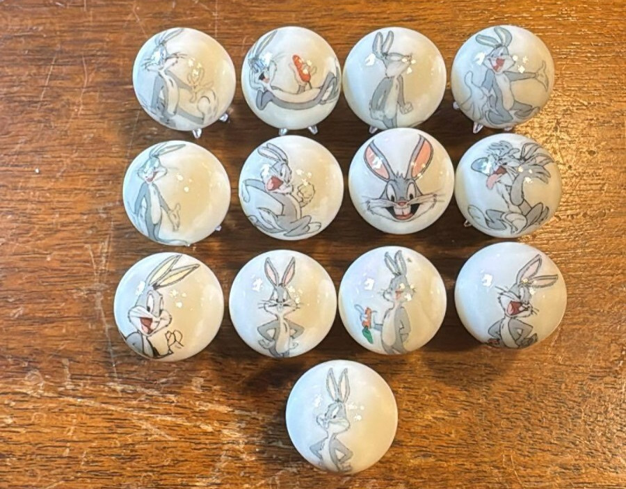Bugs Bunny 5/8 size glass marbles with stands