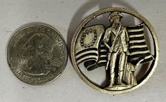Vintage US Savings Bonds Promotional Advertising Pin (D2)