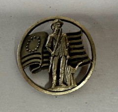 Vintage US Savings Bonds Promotional Advertising Pin (D2)