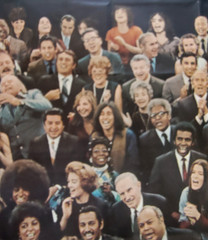 Vintage 1970 National Urban Coalition «Love. It Comes In All Colors» 48″ x 67″