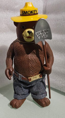 vintage r dakin & company SMOKEY THE BEAR FIGURE WITH SHOVEL 8 inches