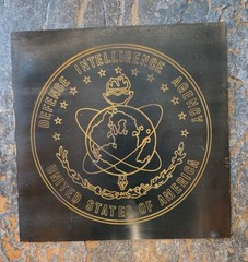 Vintage 1970s US Government Metal Plaque – Defense intelligence Agency