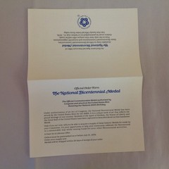 Vtg 1976 American Revolution Bicentennial Administration Medal Offer Community