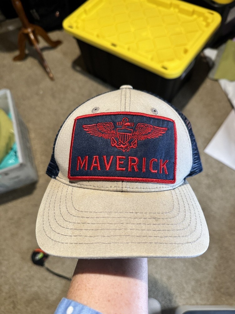 Top Gun Bioworld Gray/Navy Trucker Style SnapbackHat Paramount Pictures 2020