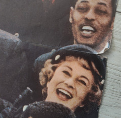 Vintage 1970 National Urban Coalition «Love. It Comes In All Colors» 48″ x 67″