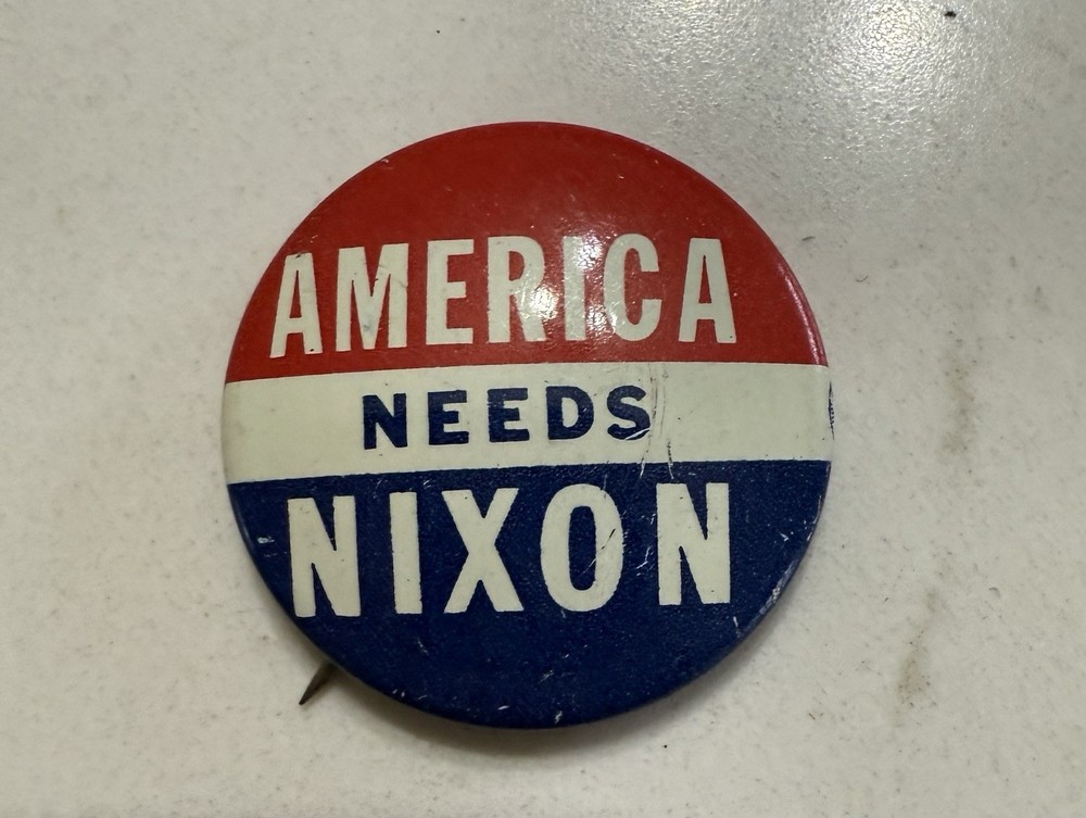 Nixon Political Pin 1 In USA Presidential Vintage Memorabilia